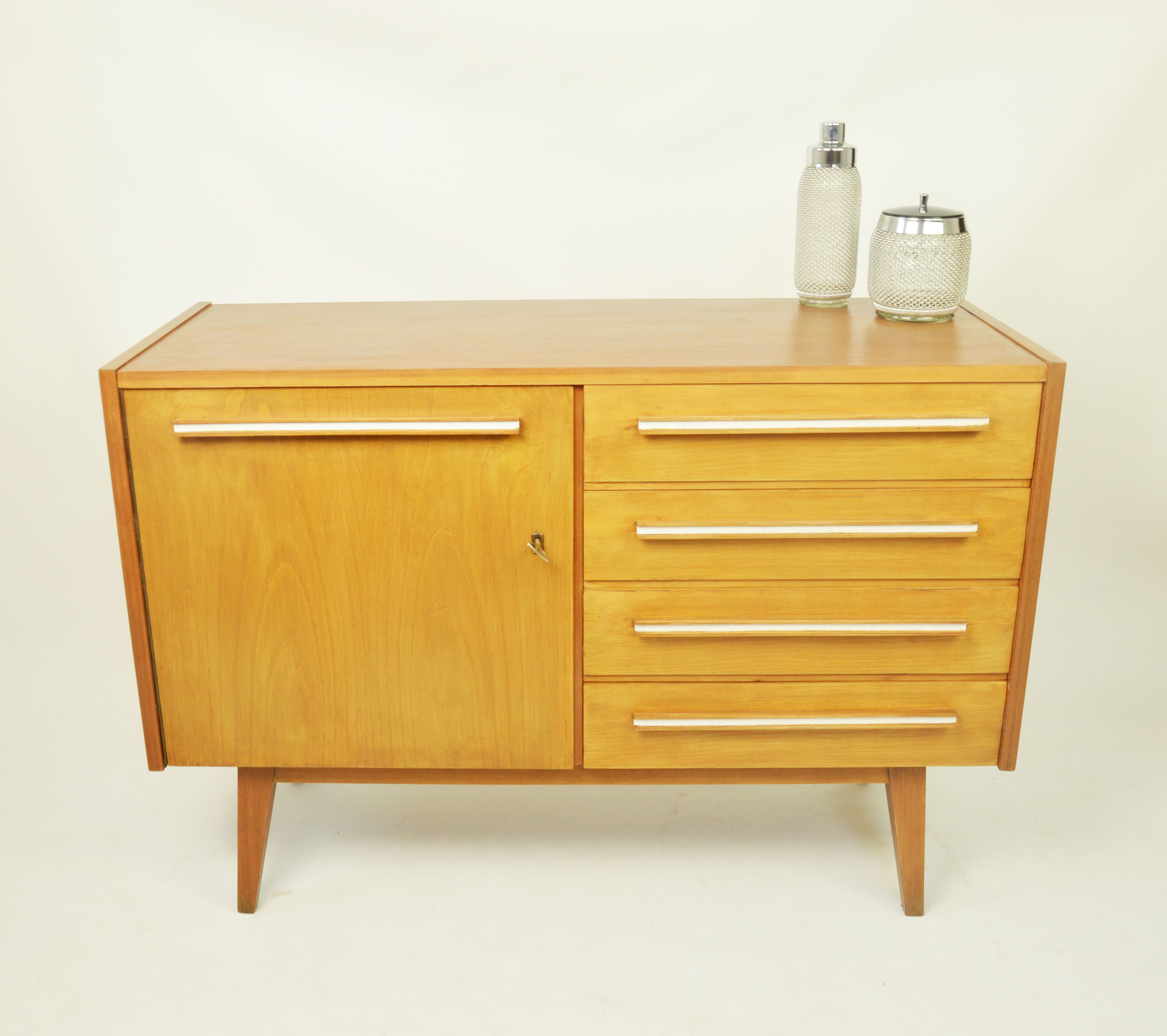 Chest of drawers, 1970s