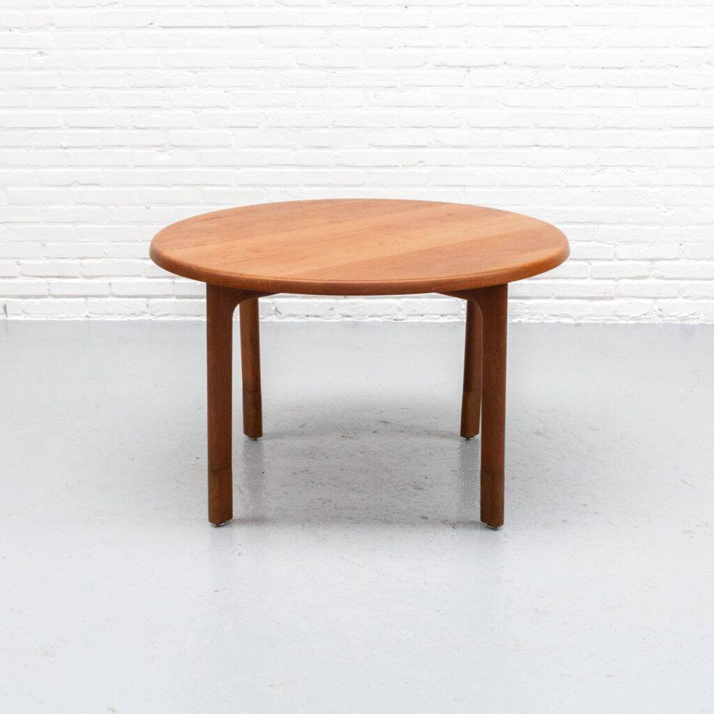 Table basse danoise Niels Bach des années 1960