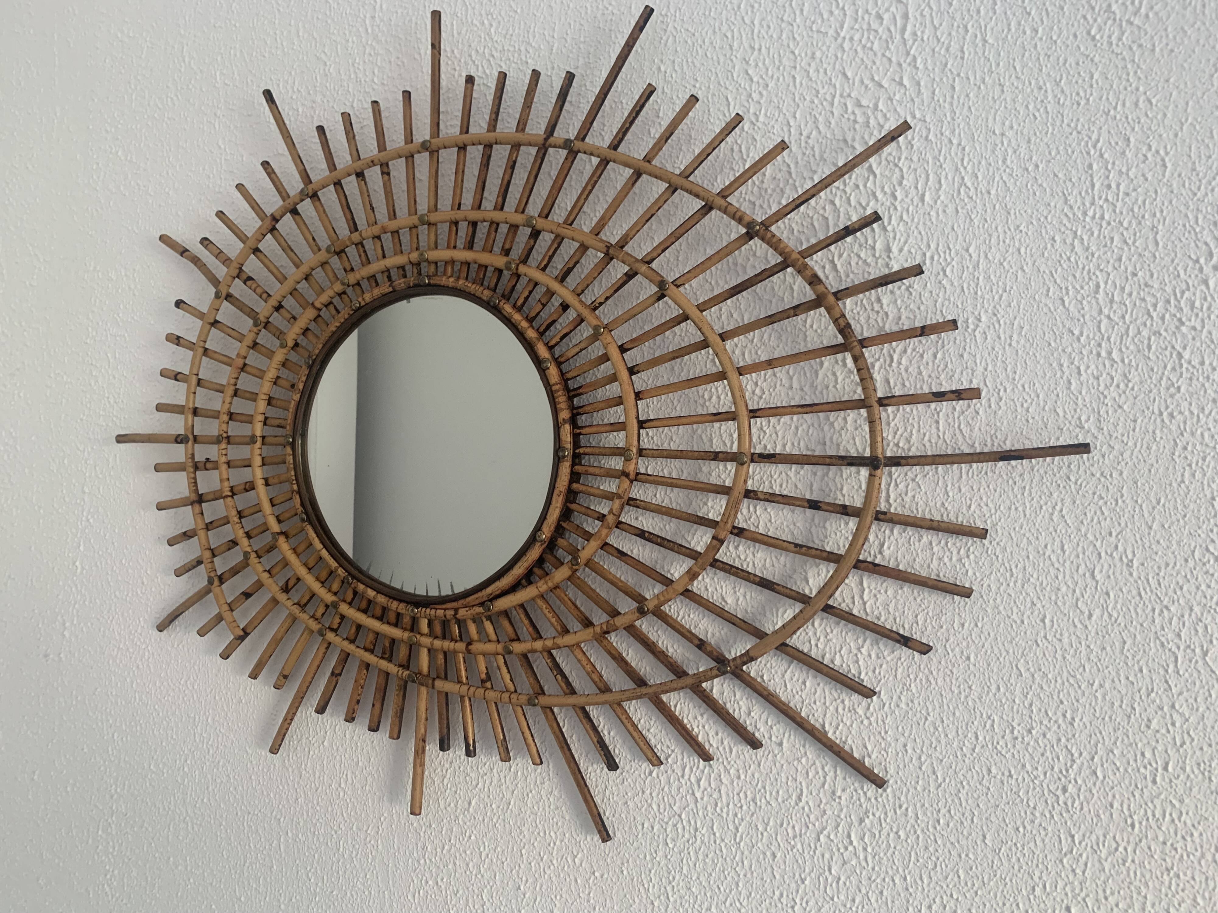 Miroir vintage 1960 soleil rotin style ORTF - 83 x 65 cm