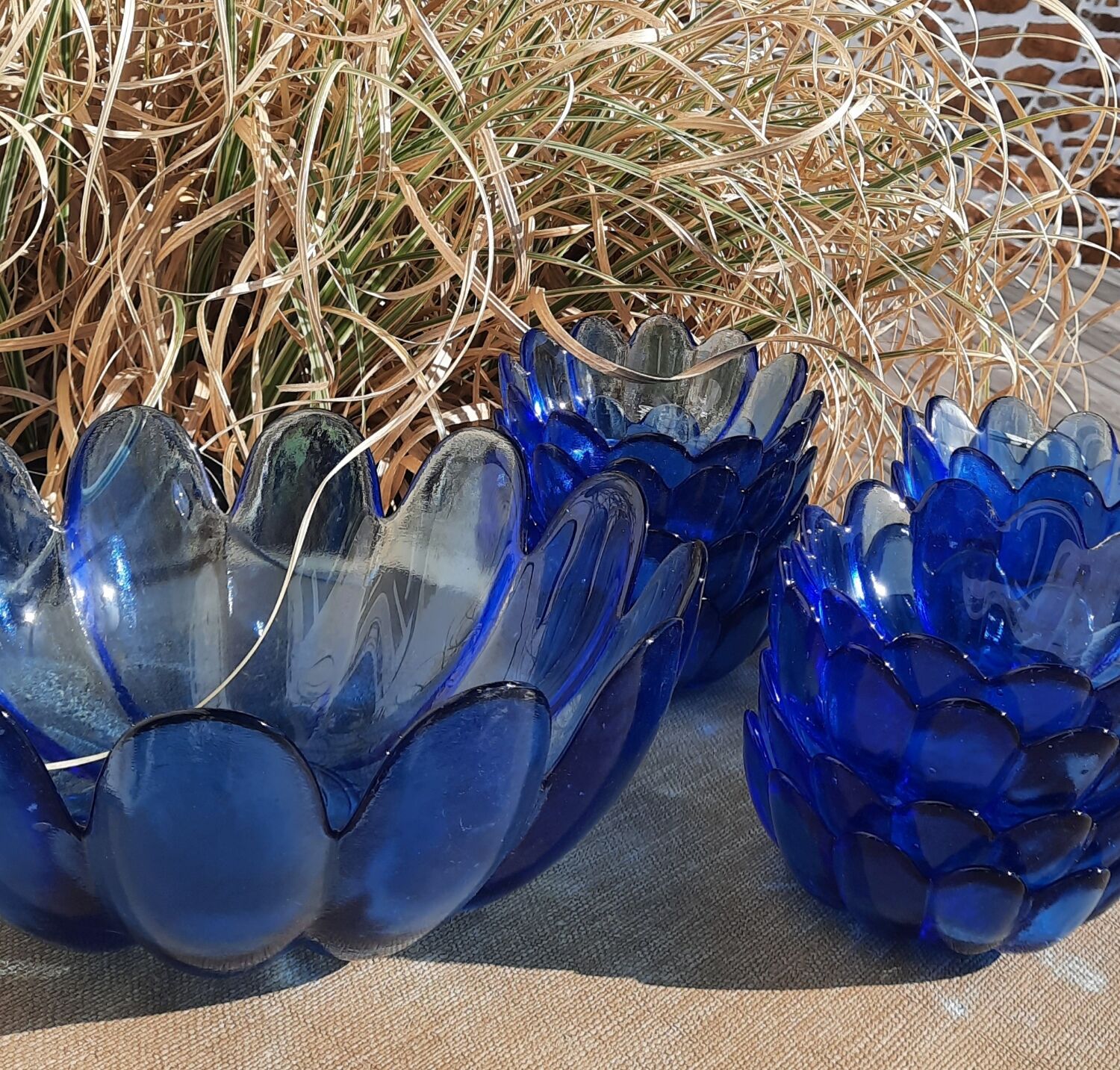 Salad bowl fruit cup vintage blue glass