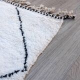 Traditional handmade beni ouarin rug size 150 x 250 cm