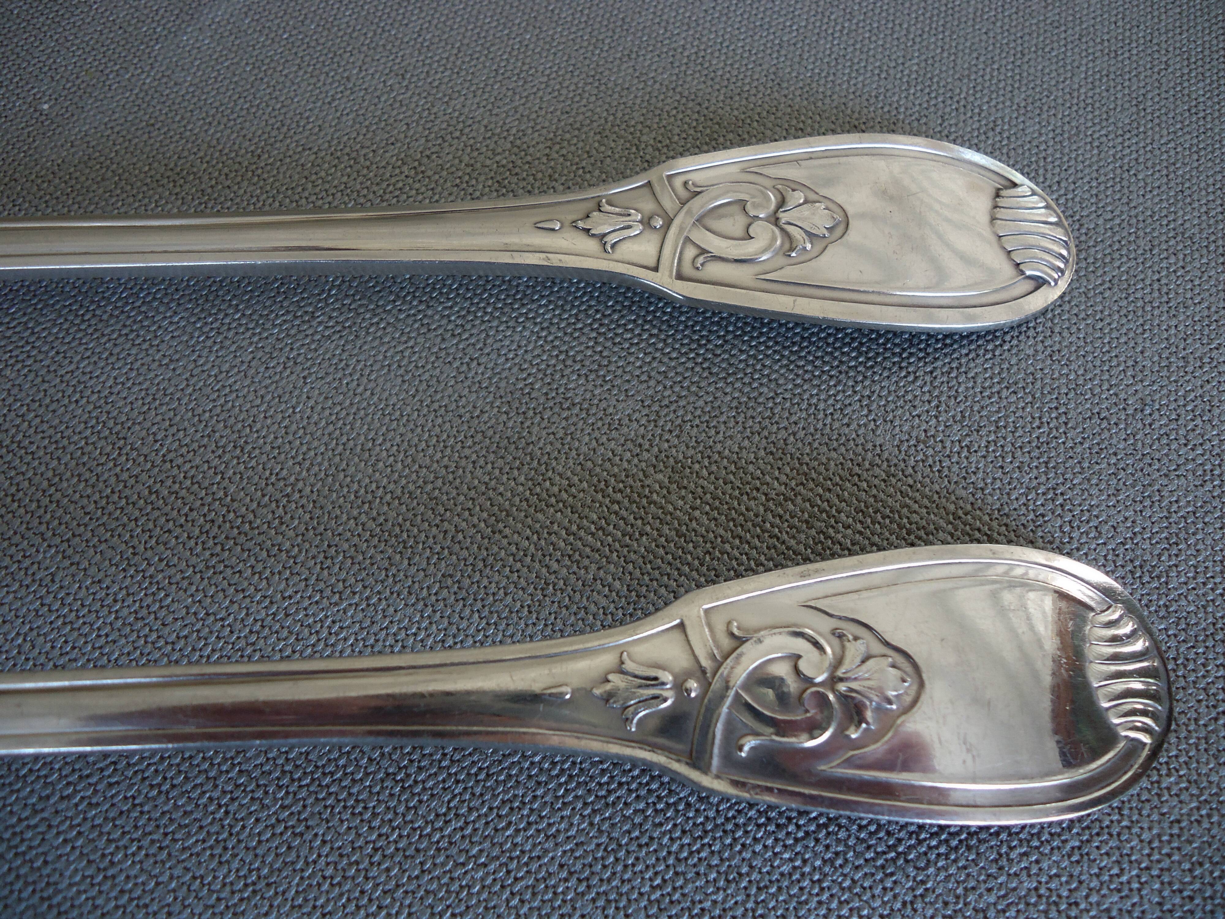 Silver metal salad cutlery, silver