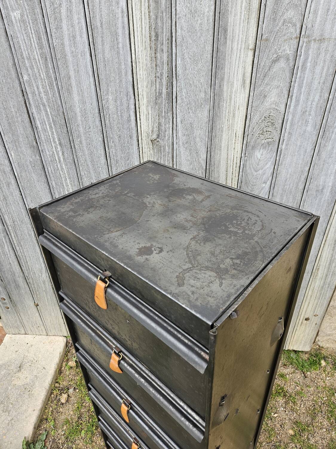 Industrial flap locker