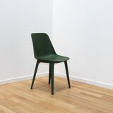 Suite of 6 Remax chairs