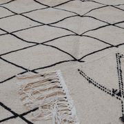 Handmade white and black berber carpet  192x118cm