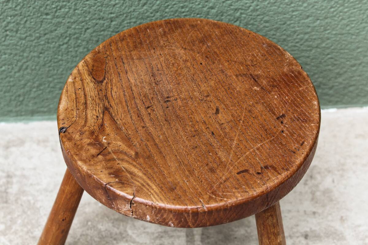 Circular tripod stool, solid wood