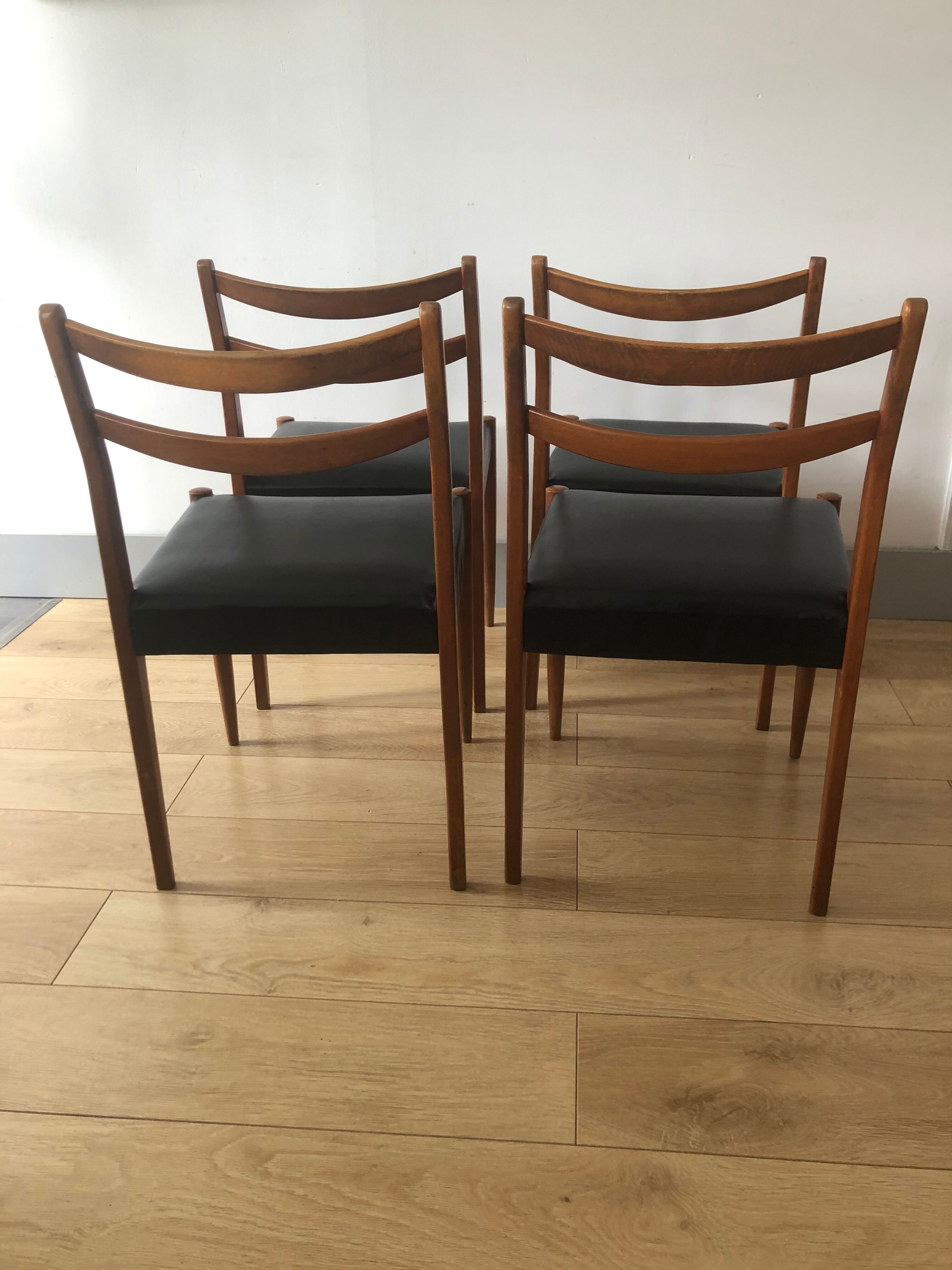 Series 4 vintage chairs Scandinavian style