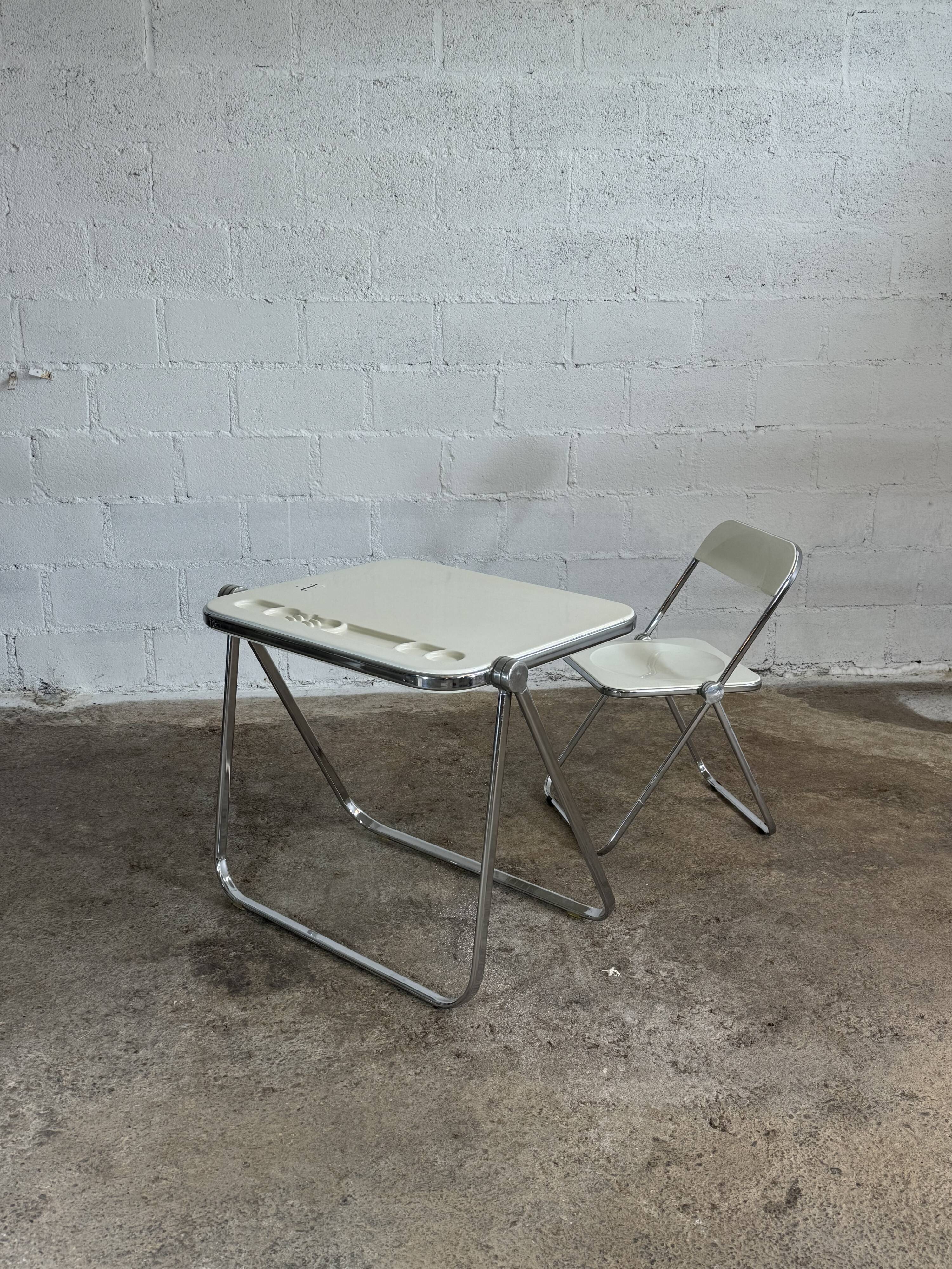 Platone Castelli desk and chair set