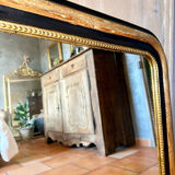 Antique gilded Louis-Philippe mirror, 19th century.