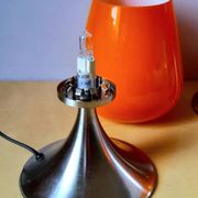 Paire de lampes space age en opaline orange et métal chromé