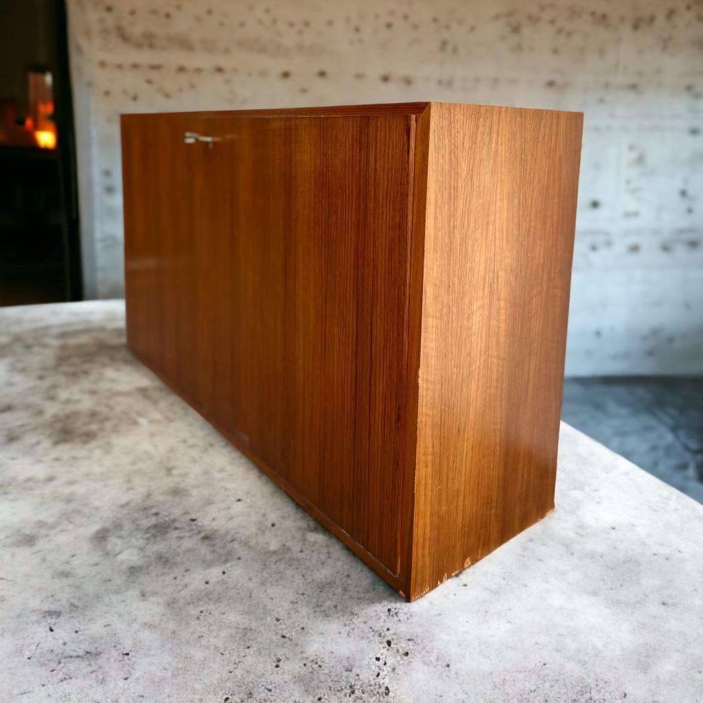 Wall cabinet / secretary / wall system of vintage elements