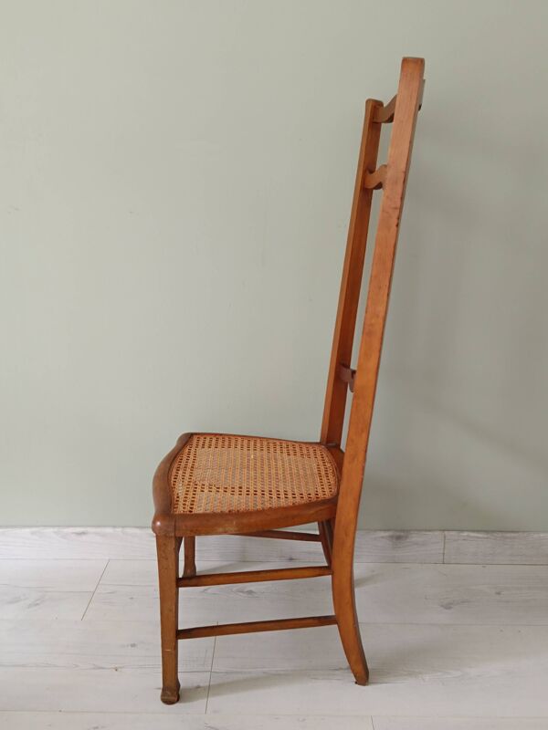 Chaise de nourrice cannée