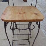 2 wrought iron stools with aged effect and wooden top - Completely refurbished