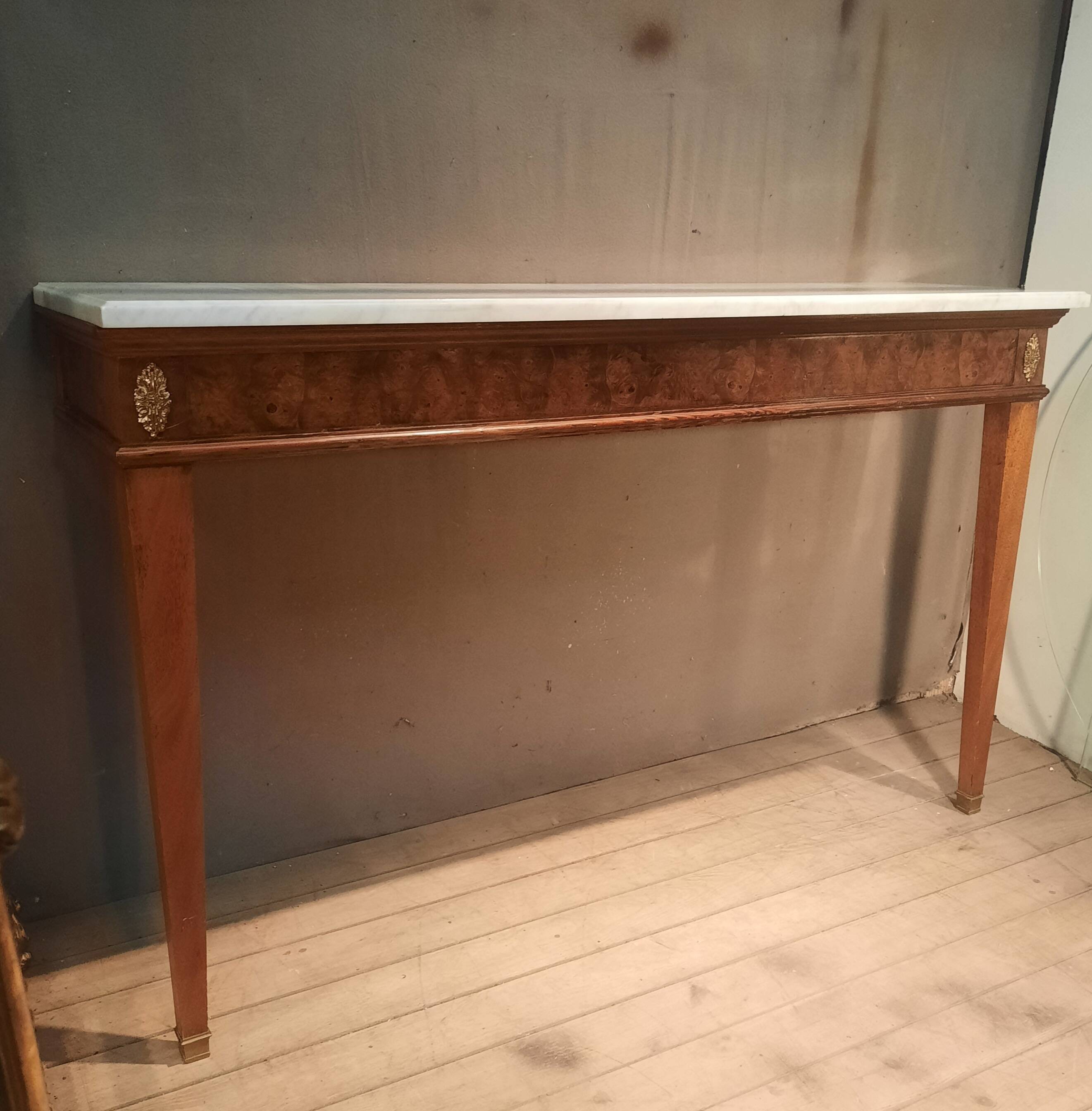 Large console style Louis XVI