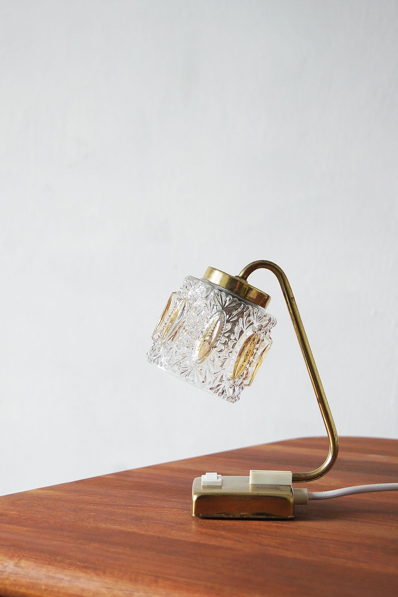 Mid-century gold table lamp, 1950s