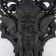Sellette, porte plante, porte statue murale à tête de diable