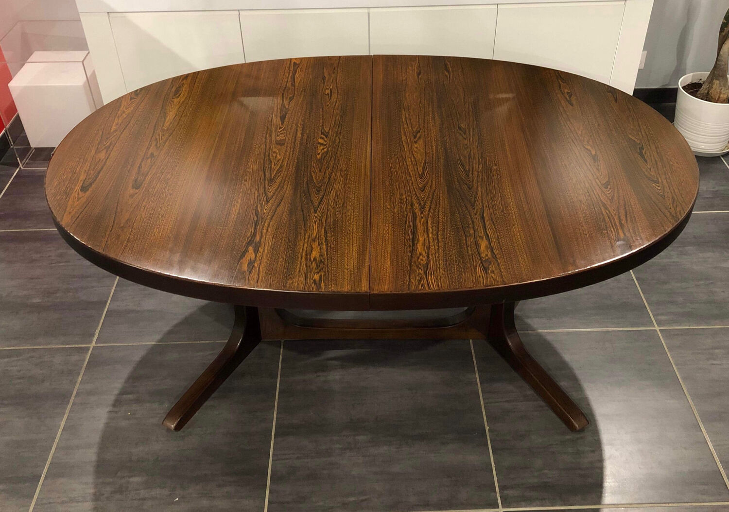 Baumann extendable table 1970s