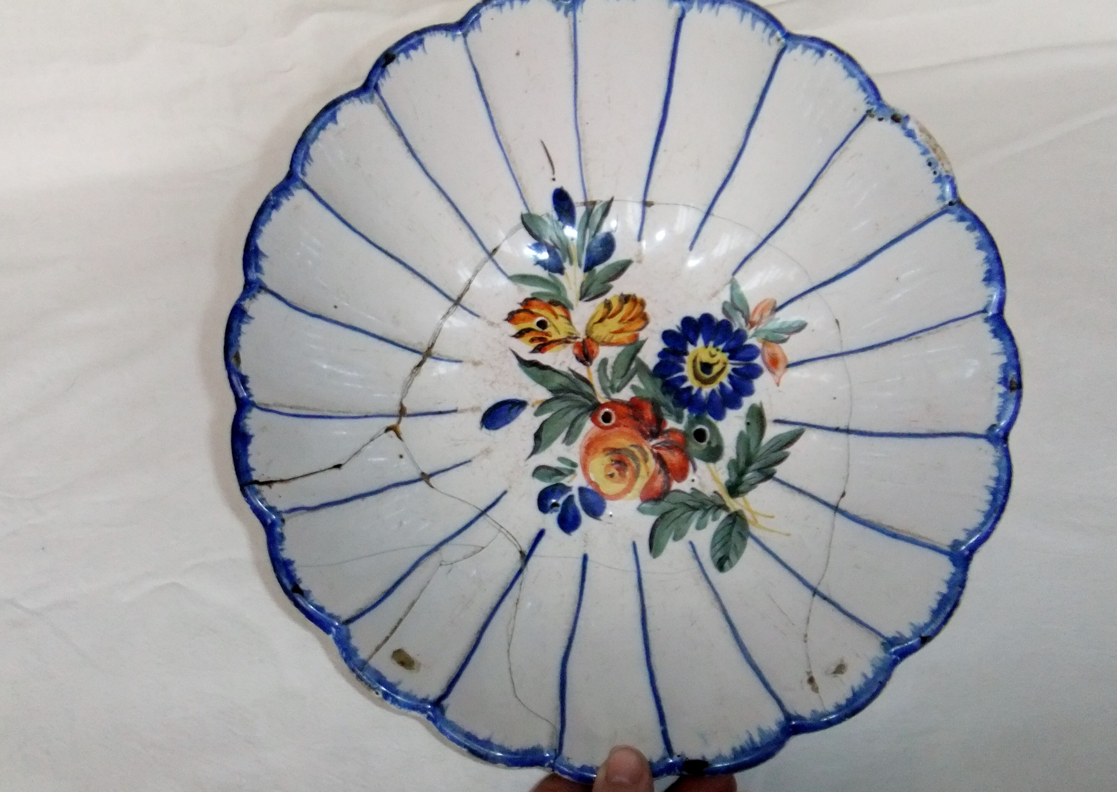 Salad bowl cut jatte XVIII century hollow flat Thiviers Auvillar