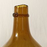 Dame-jeanne en verre ambré