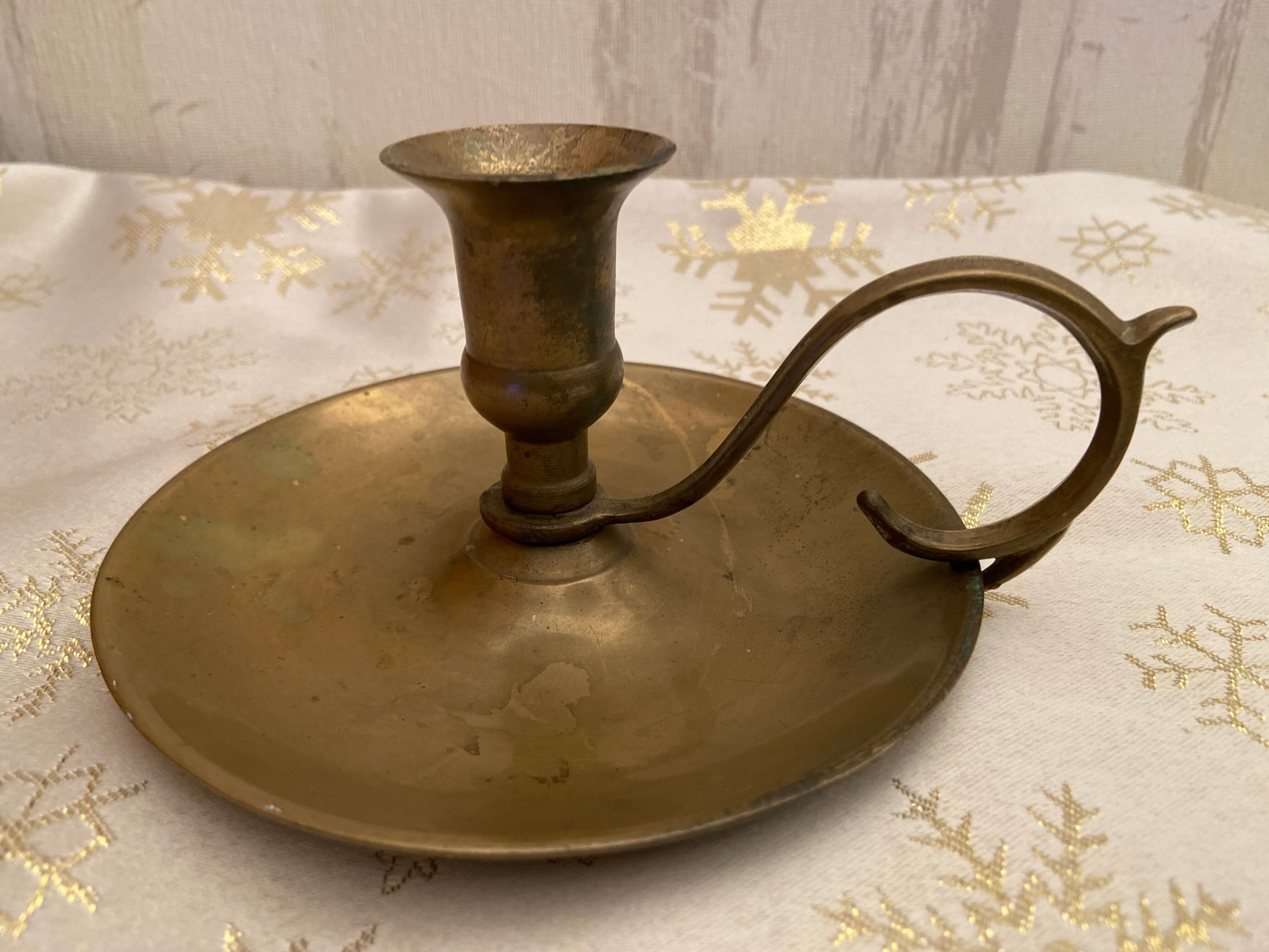 Cellar rat candle holder