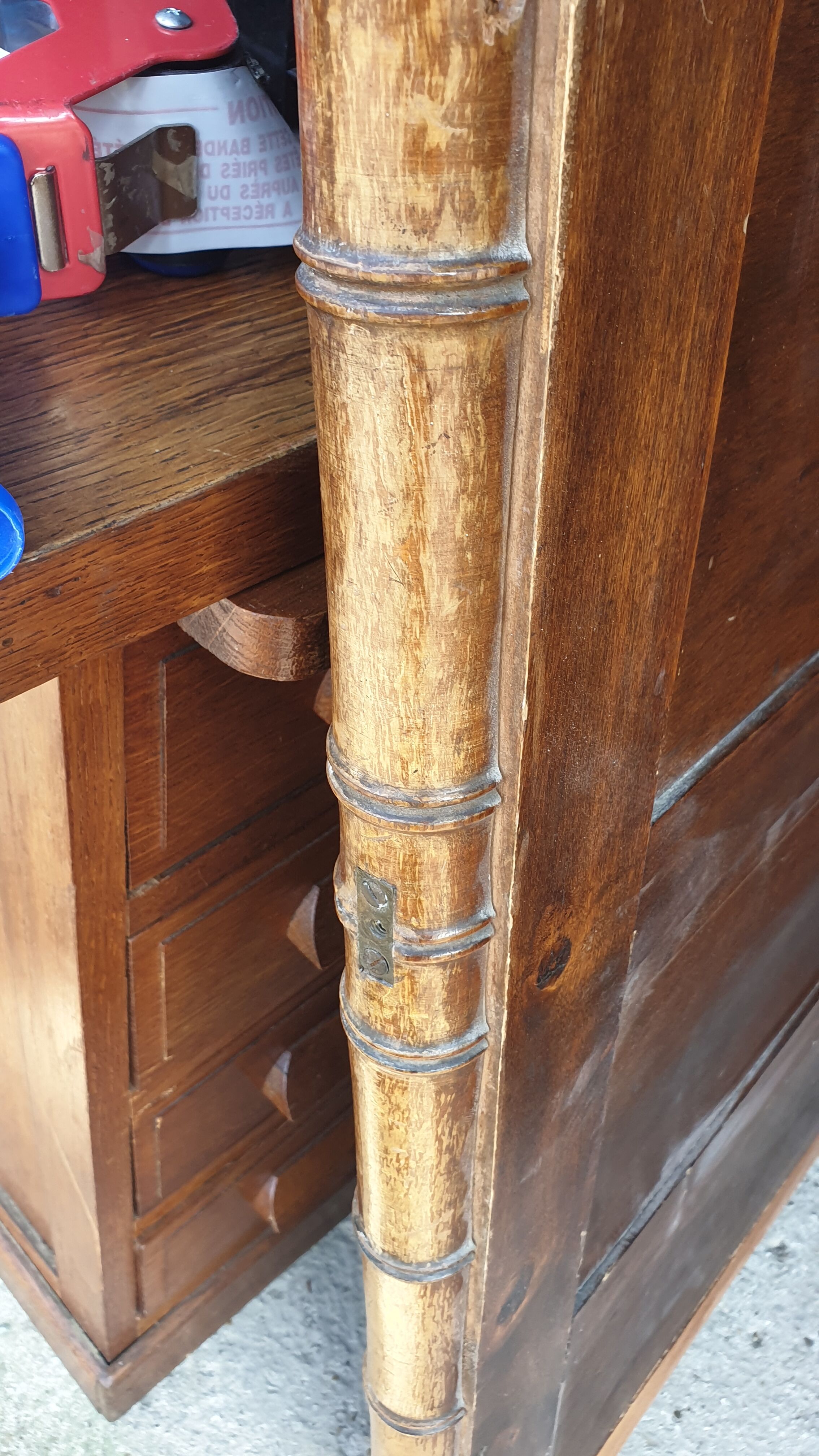 Colonial mirror late nineteenth 130x74cm