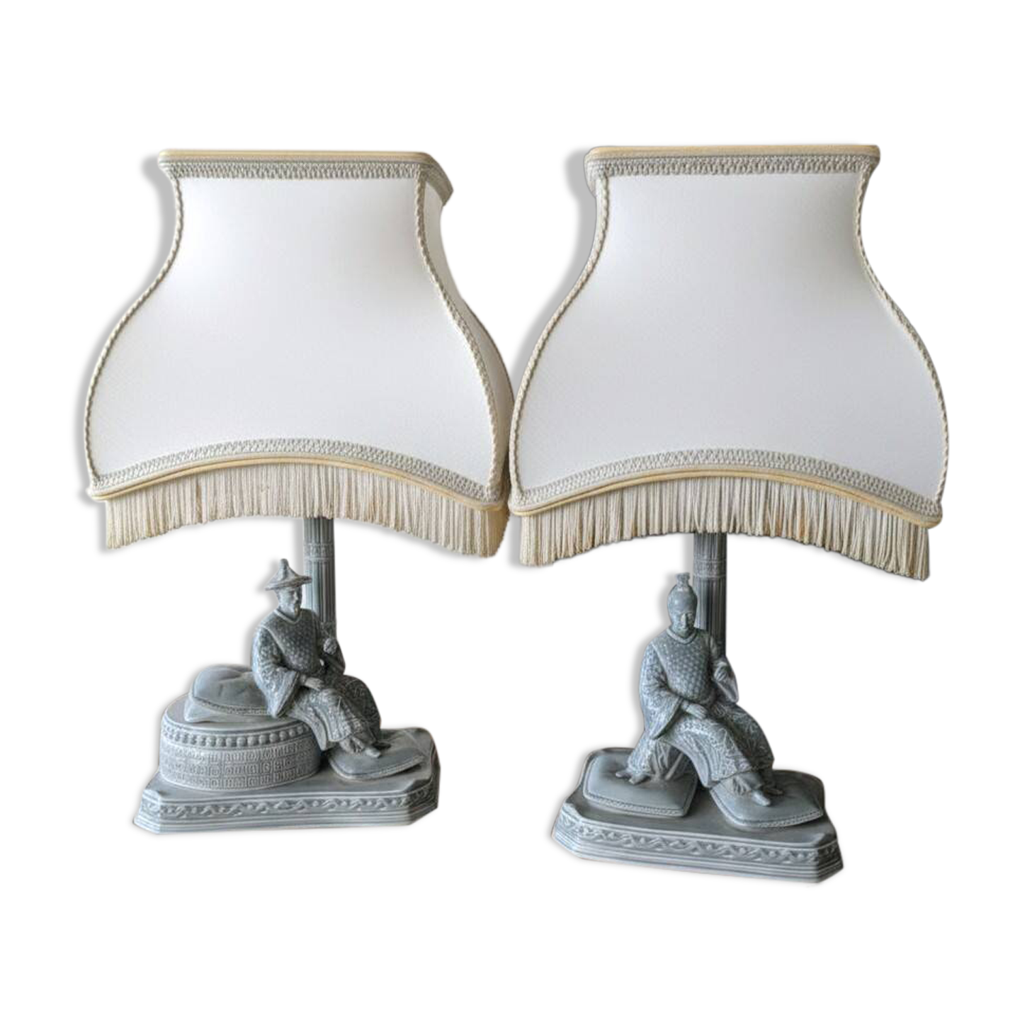 2 enamelled porcelain lamps