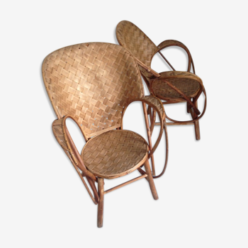 Paire de fauteuils en châtaignier Dordogne années 60. Bon état