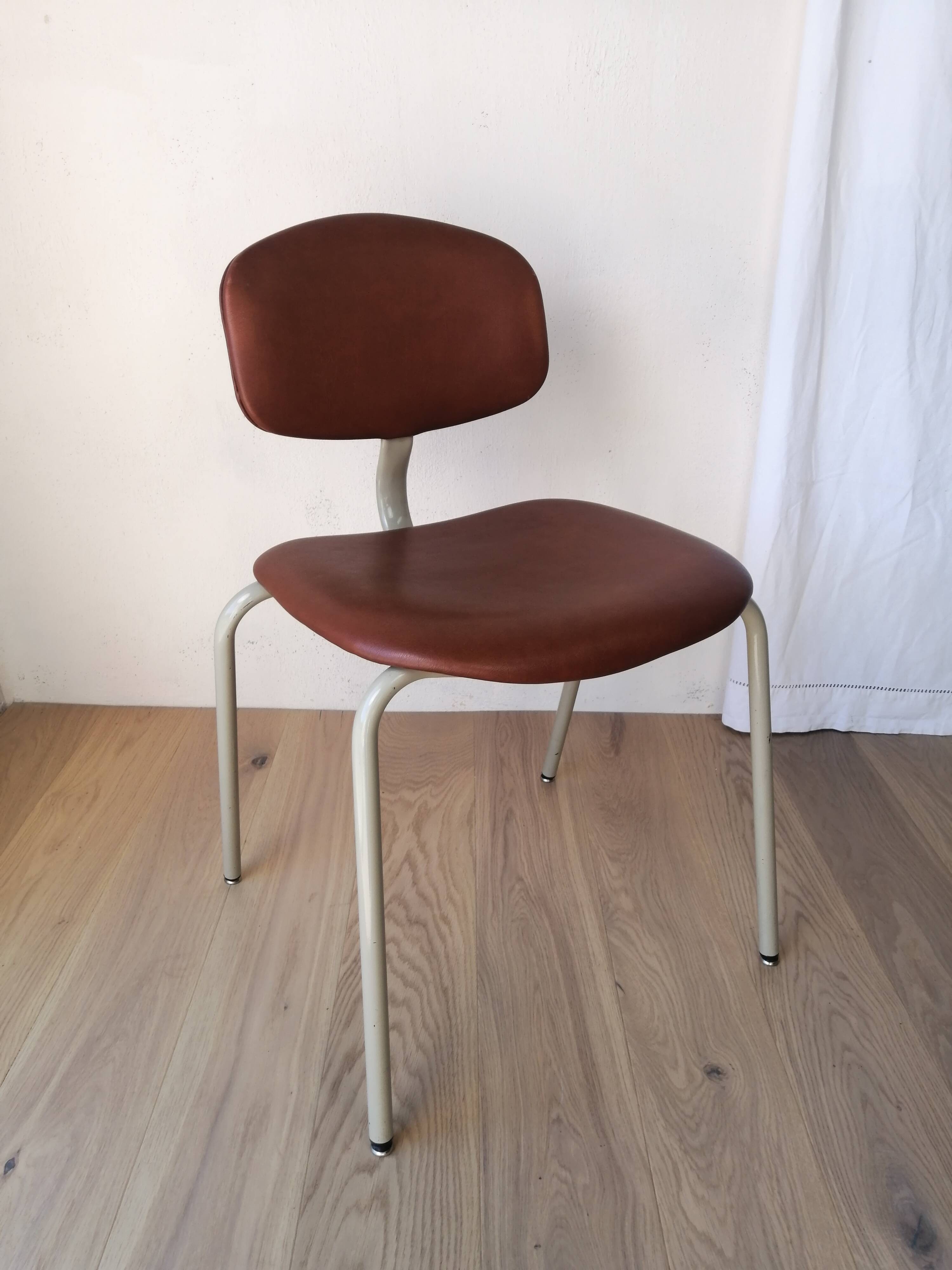 Set of 8 armchairs and chairs 420-44 Strafor-Steelcase