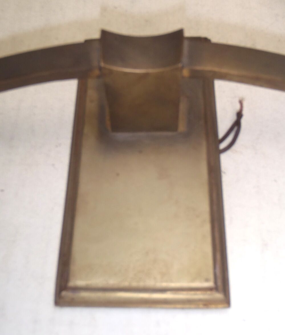 Great applies to two lights