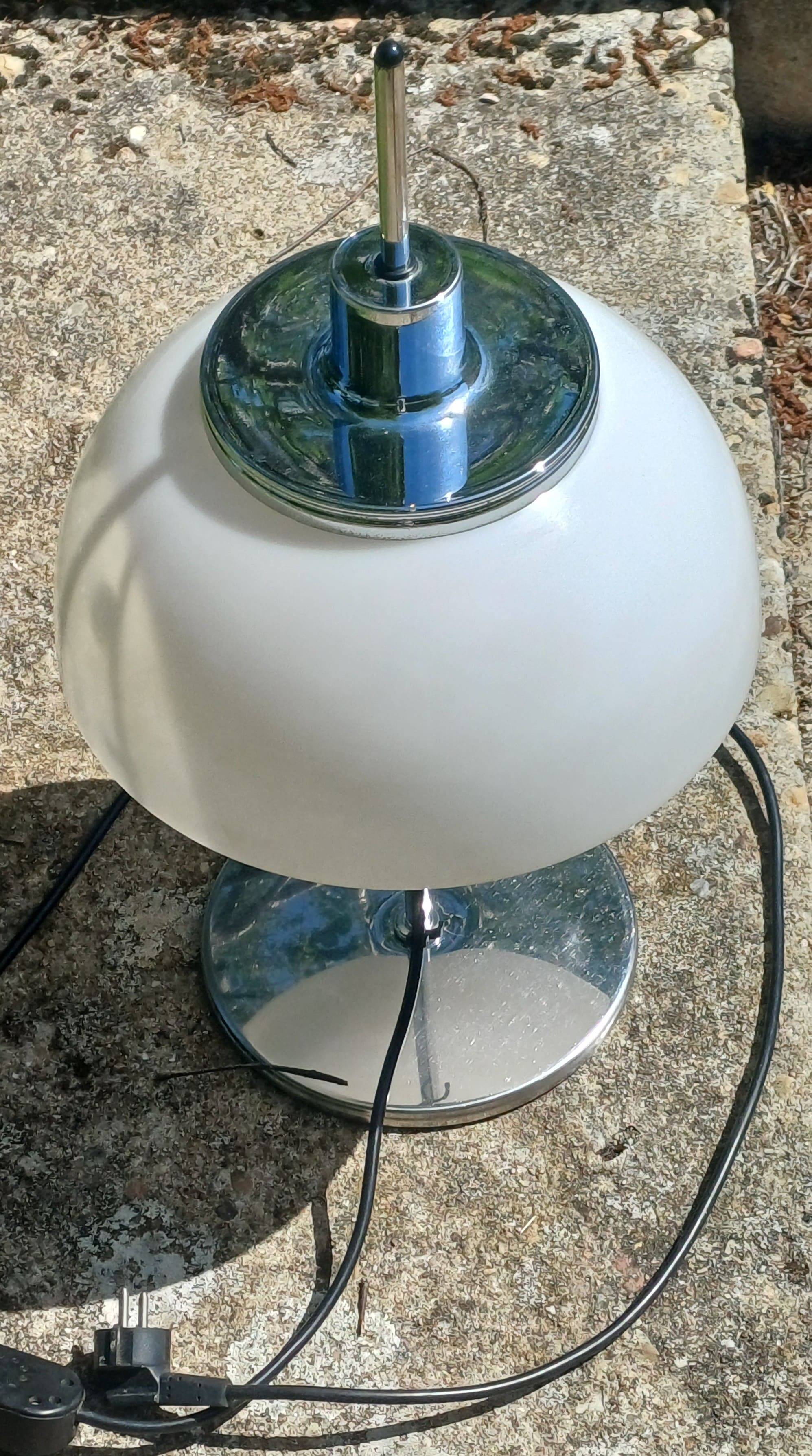 Lampe "Faro" de la célébre marque italienne iGuzzini, 1970s
