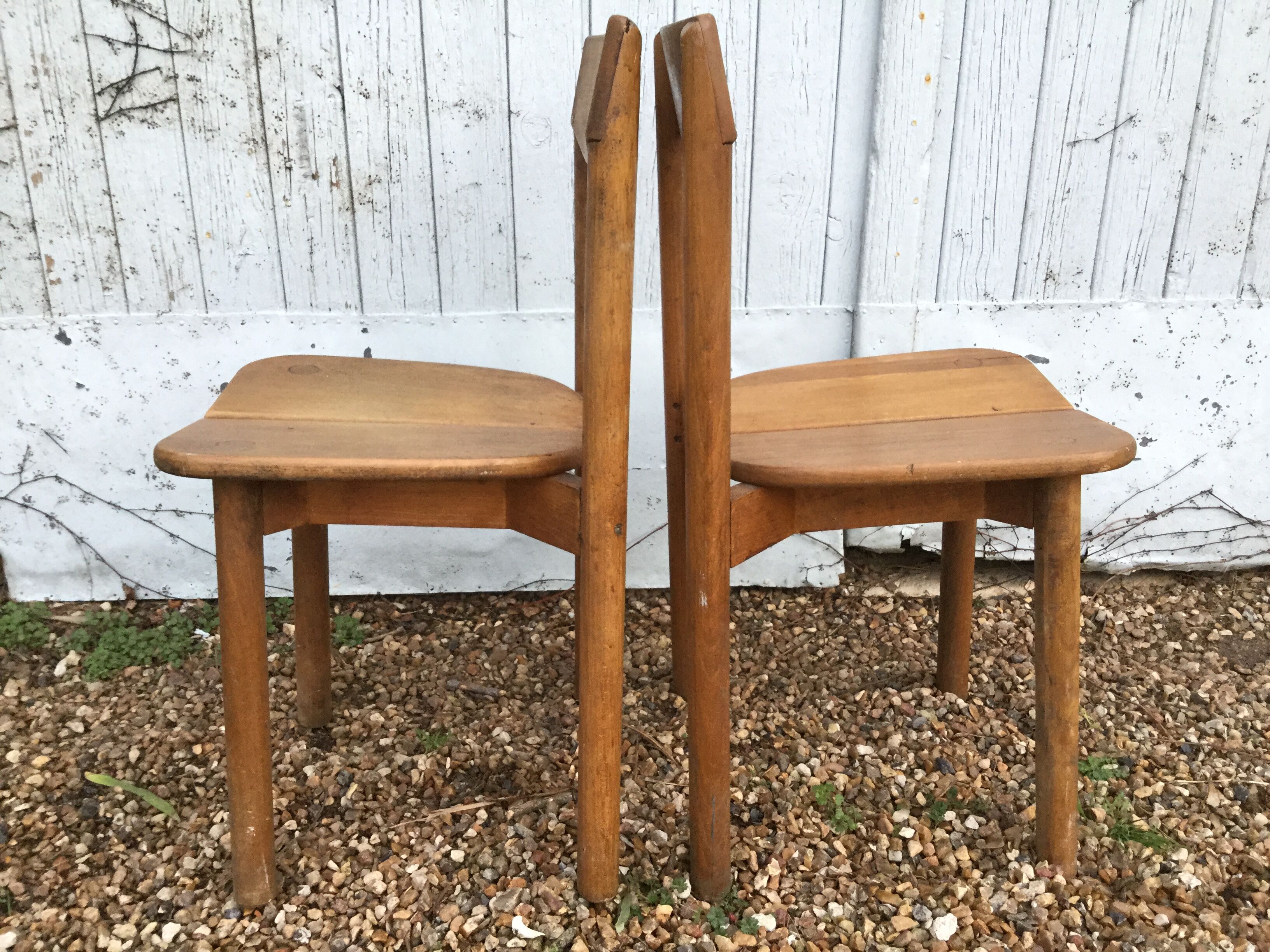 A pair of Chair grain of Café Pierre Gautier - Delaye