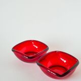 Superb pair of burgundy colored glass storage compartments, in the style of Murano, 1970. In excellent condition