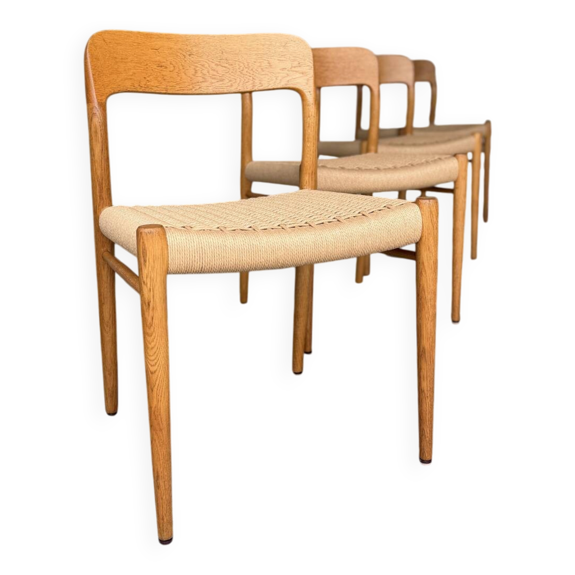 Set of 4 Møller 75 chairs in oak