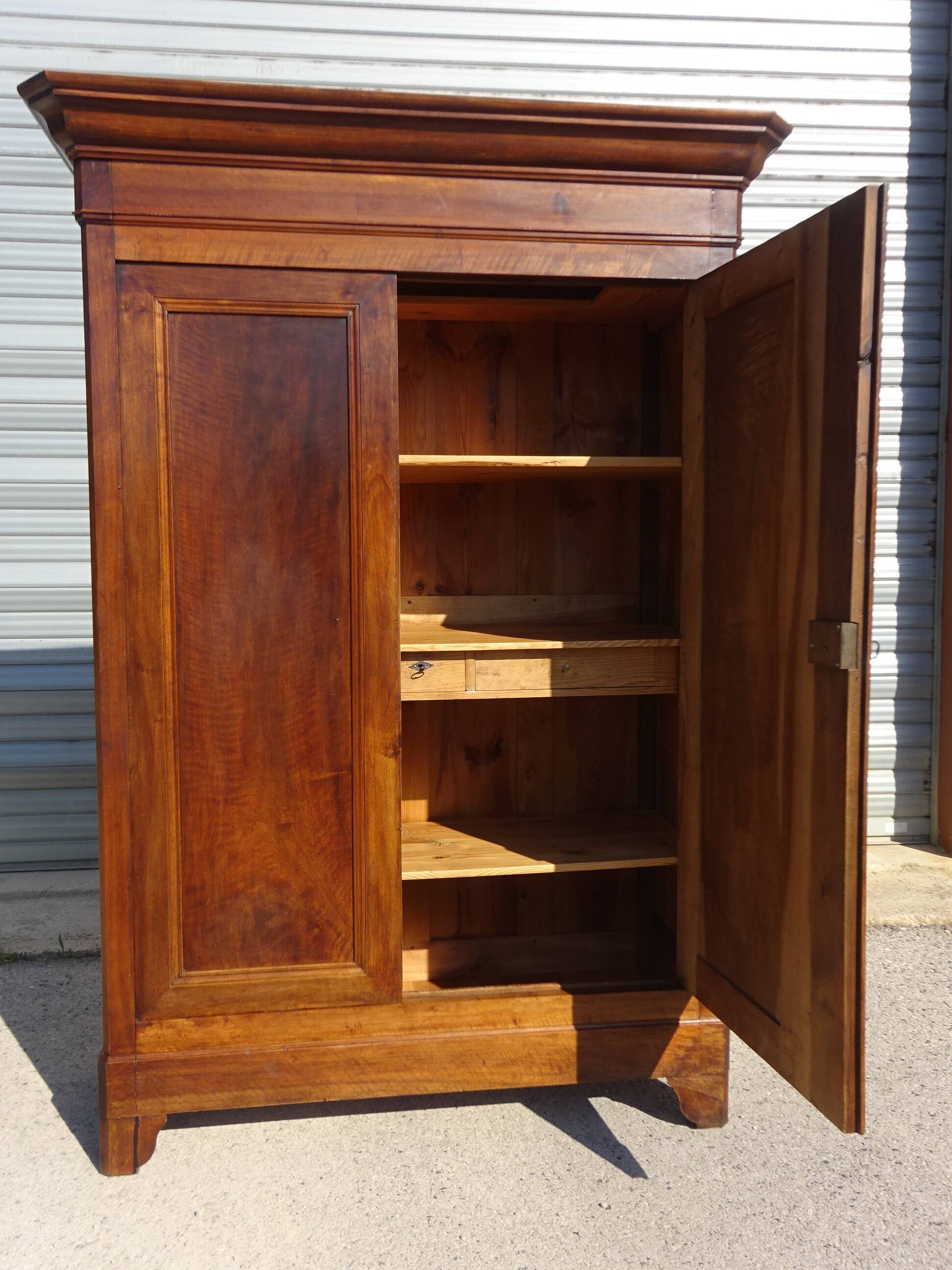 Large Louis Philippe wardrobe in solid walnut