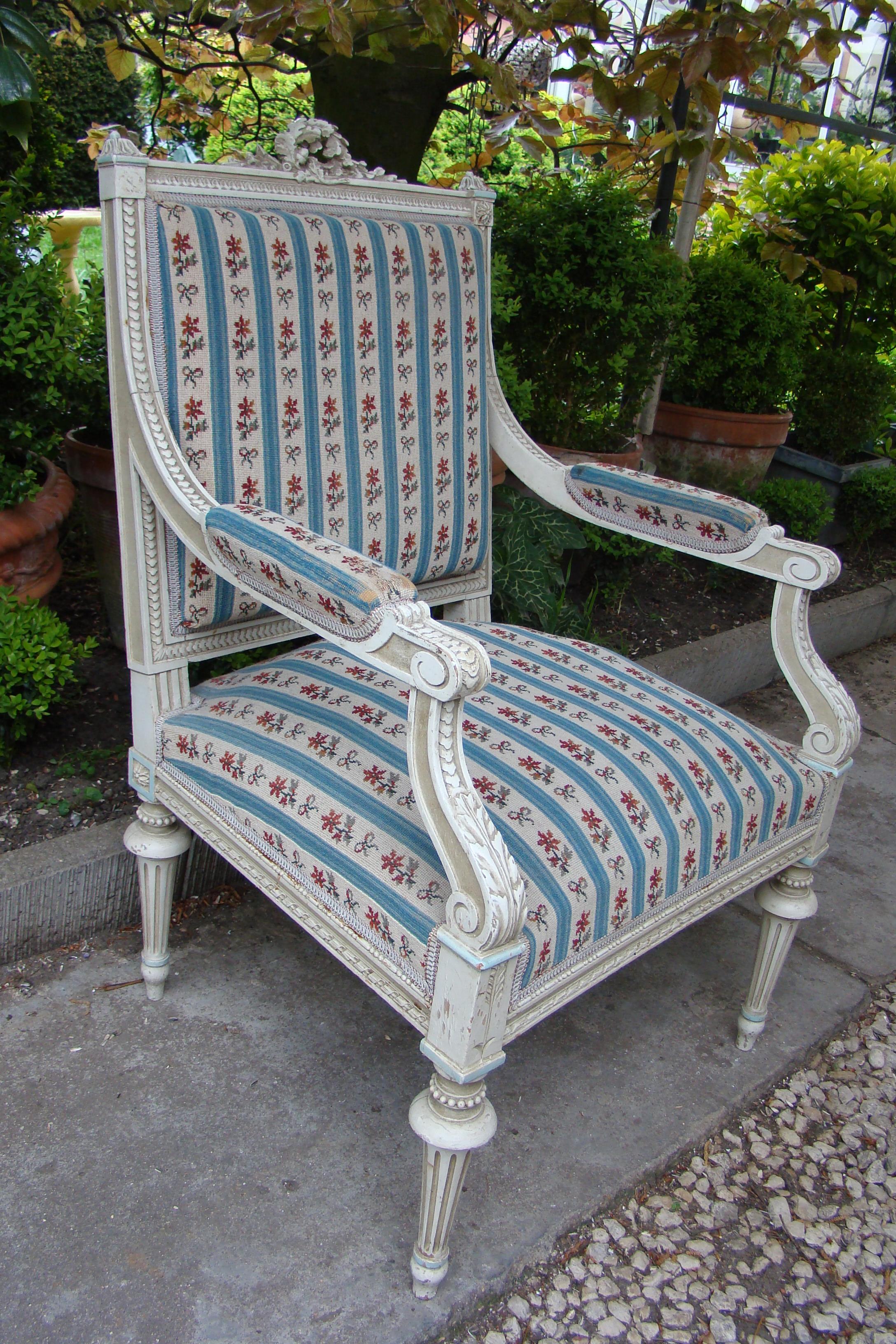 Chair former st louis XVI