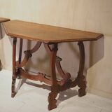 Pair of Italian consoles from the 18th century.