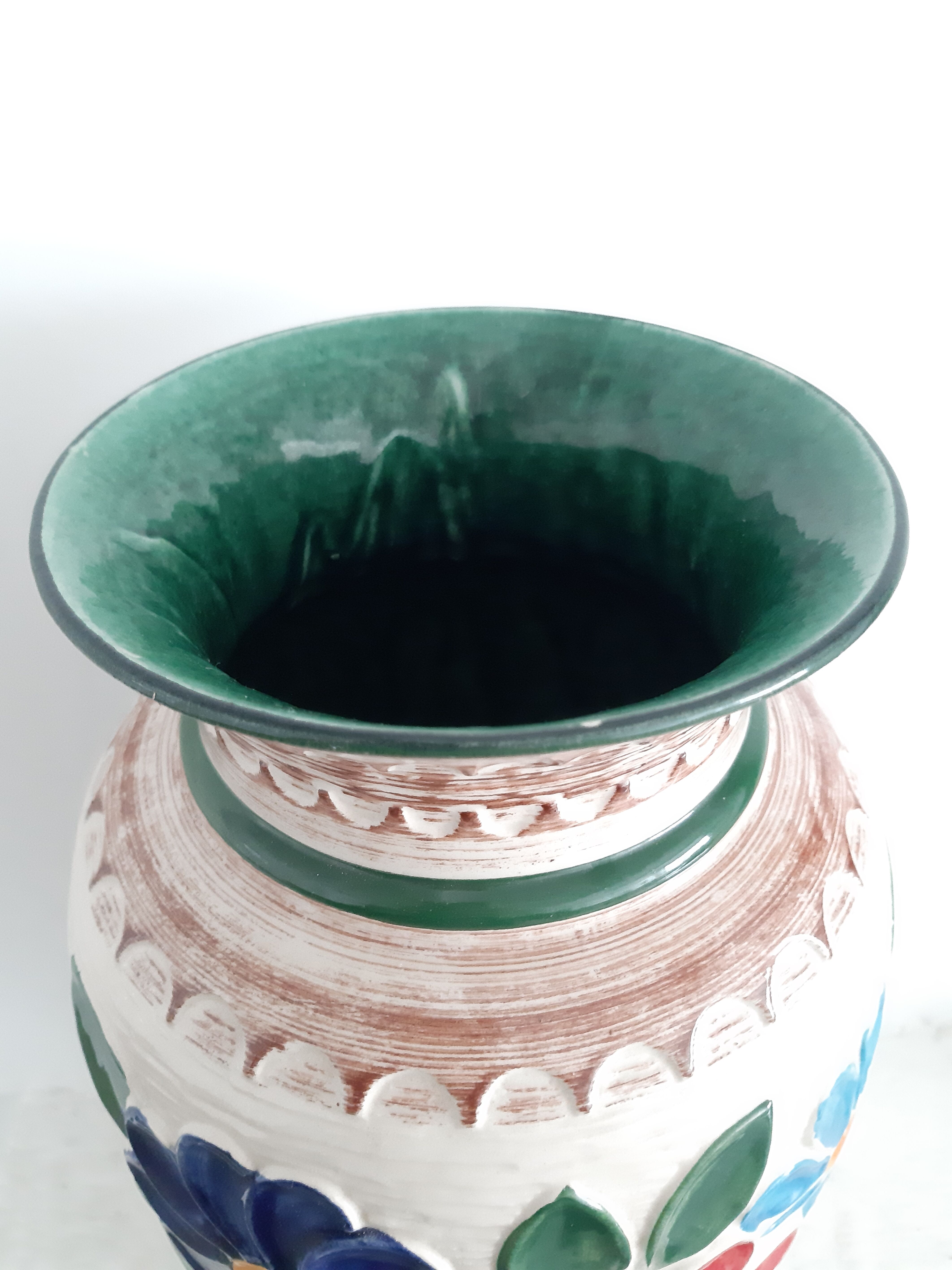 Vintage flower power vase