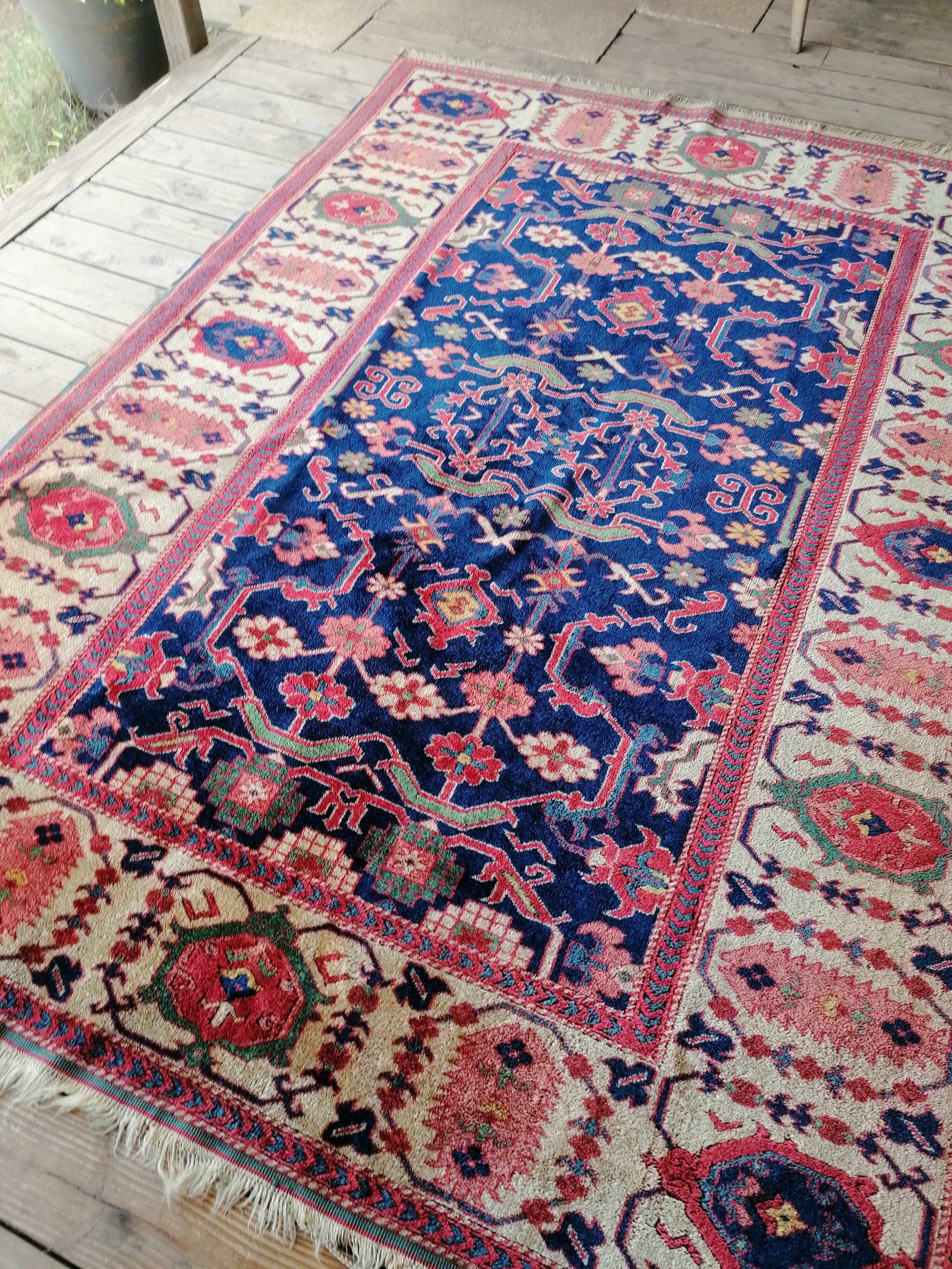 Antique Persian Heriz Afshar rug 200 x 276 cm