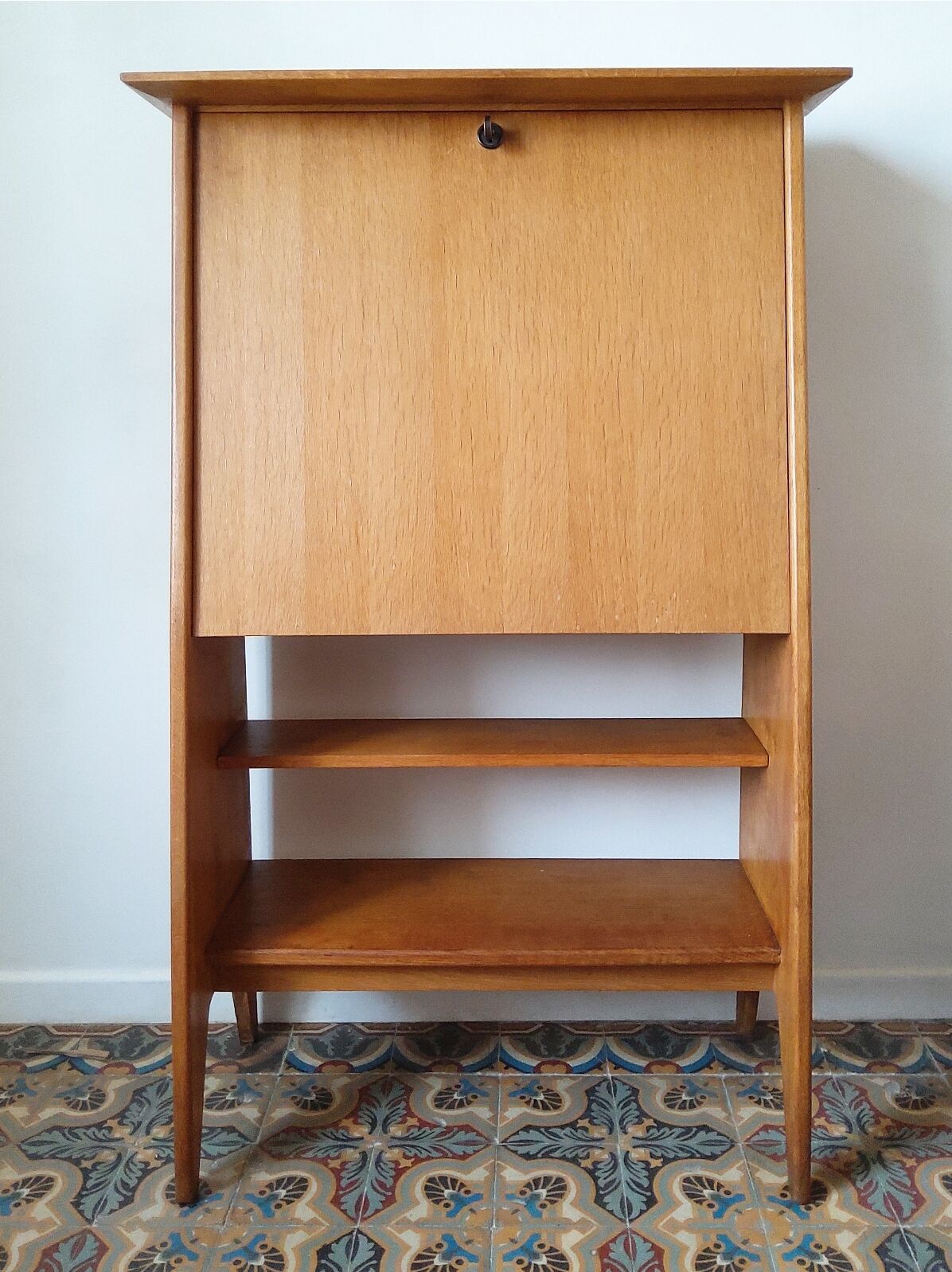 Junior Secretary to Roger Landault