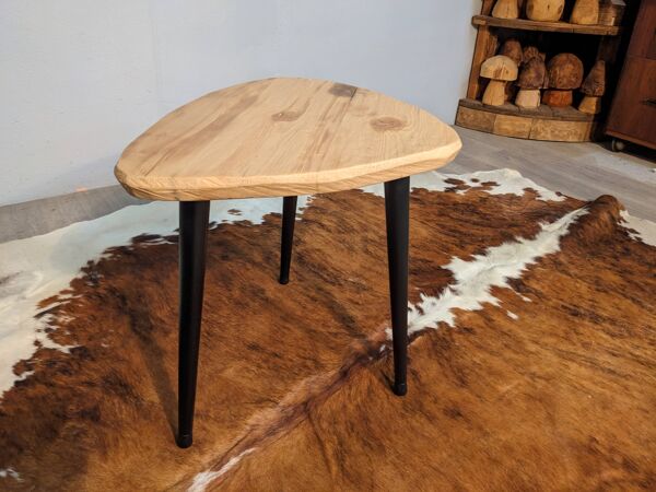 Table basse d'appoint pieds compas
