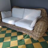 Wicker and rattan sofa with curves
