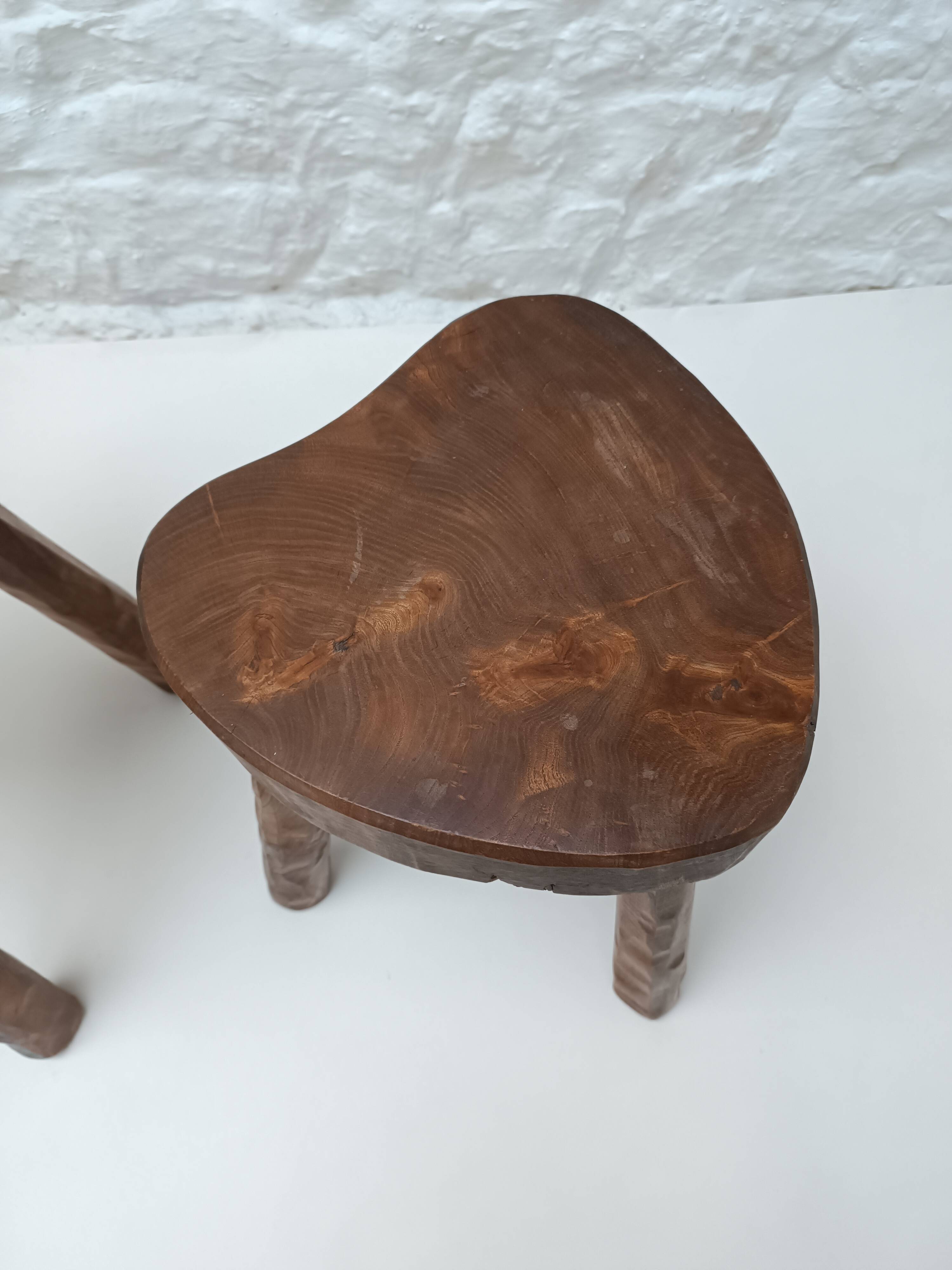 Pair of tripod stools in vintage 50s/60s brutalist elm.
