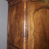 Louis XV bonnetière in walnut from the late 18th century