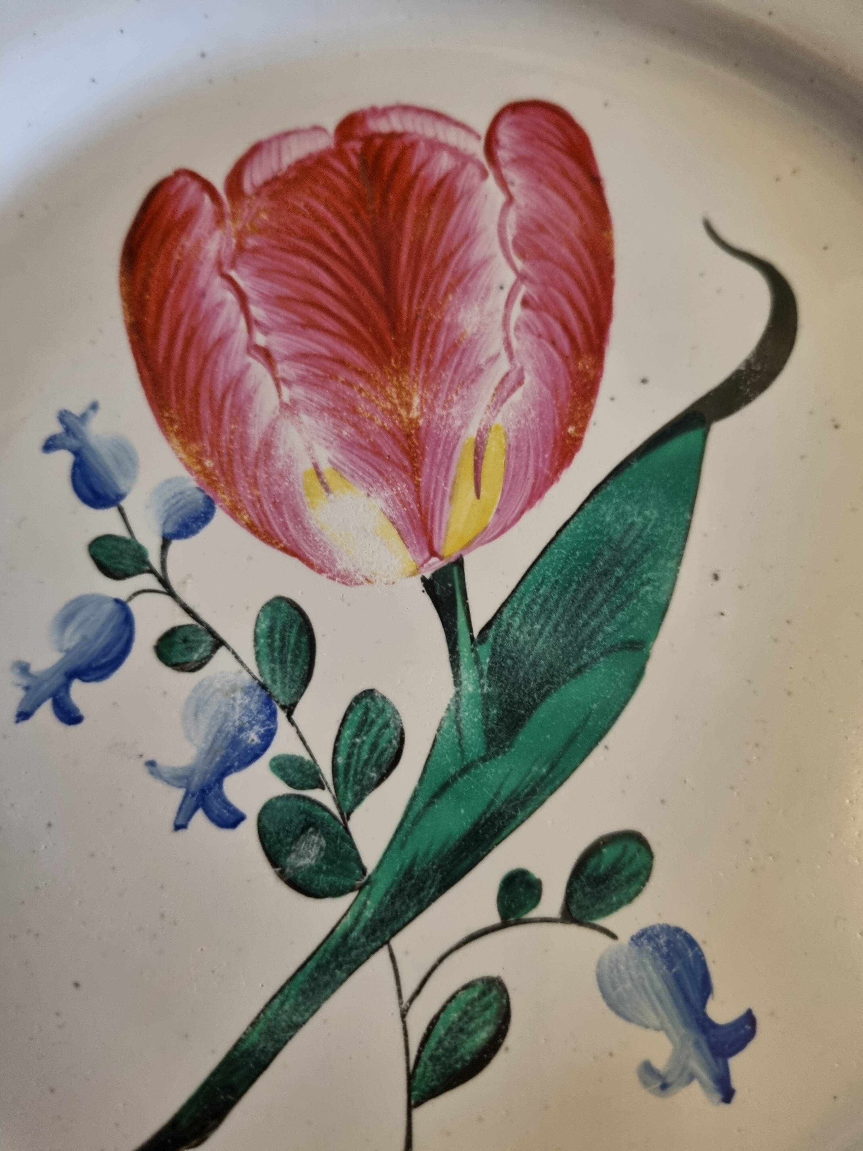 Old plate Les Islettes Lunéville Tulip motif