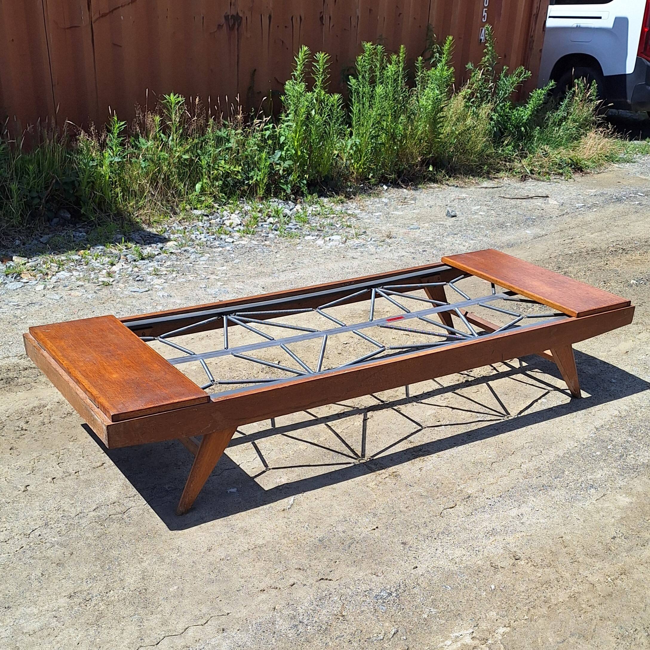 Daybed/Daybed, "Day and Night" model, Free Span