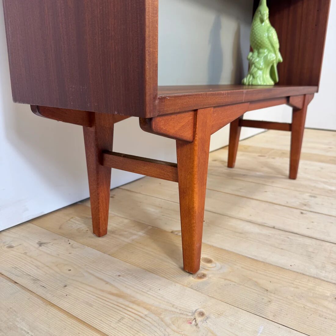 Swedish teak bookshelf with five shelves, 1960