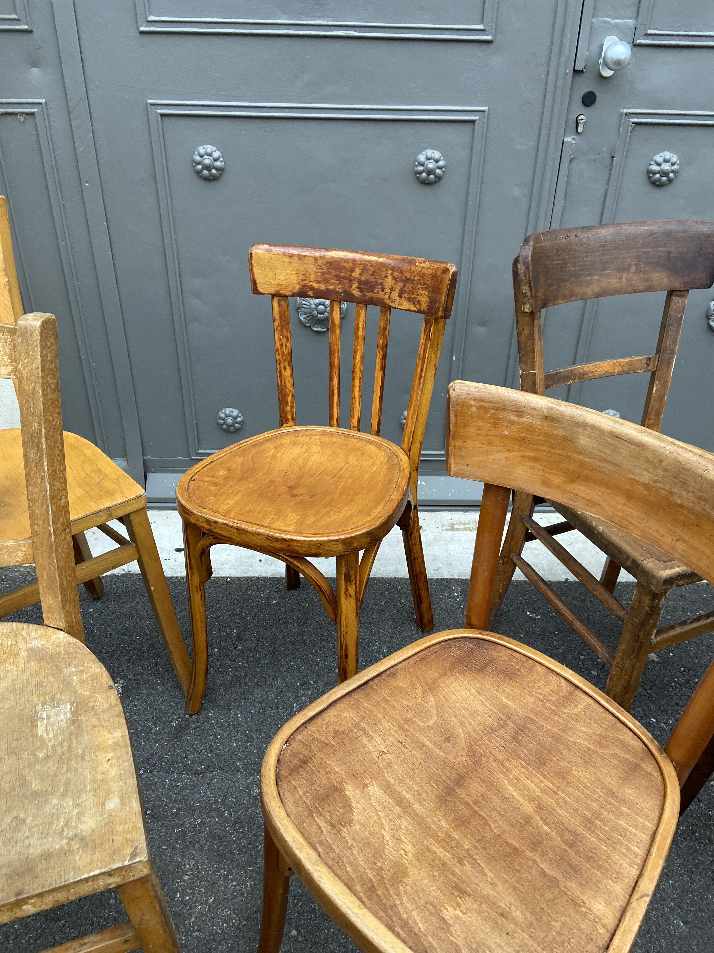 Set of 15 vintage curved wood coffee bistro chairs