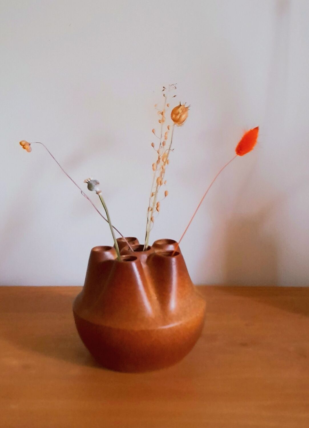 60s sandstone flower pick