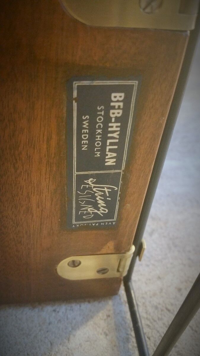 Adjustable string shelf years 60