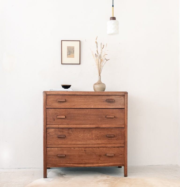 Vintage chest of drawers